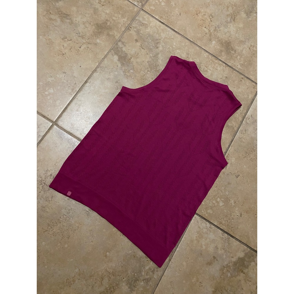 Lululemon Swiftly Breathe Muscle Tank Top Fletching Lines Ripened Raspberry Sz 6 - Picture 12 of 15